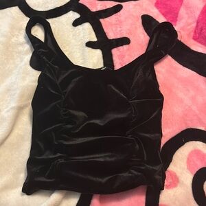 brand: papaya, size: small, color: black